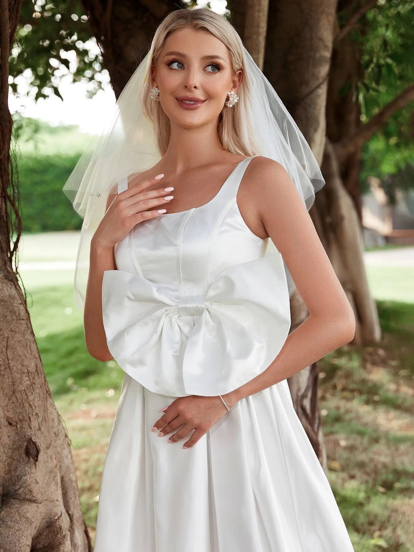 Bow Front Square Neck Sleeveless Satin Wedding Dresses - Elonnashop