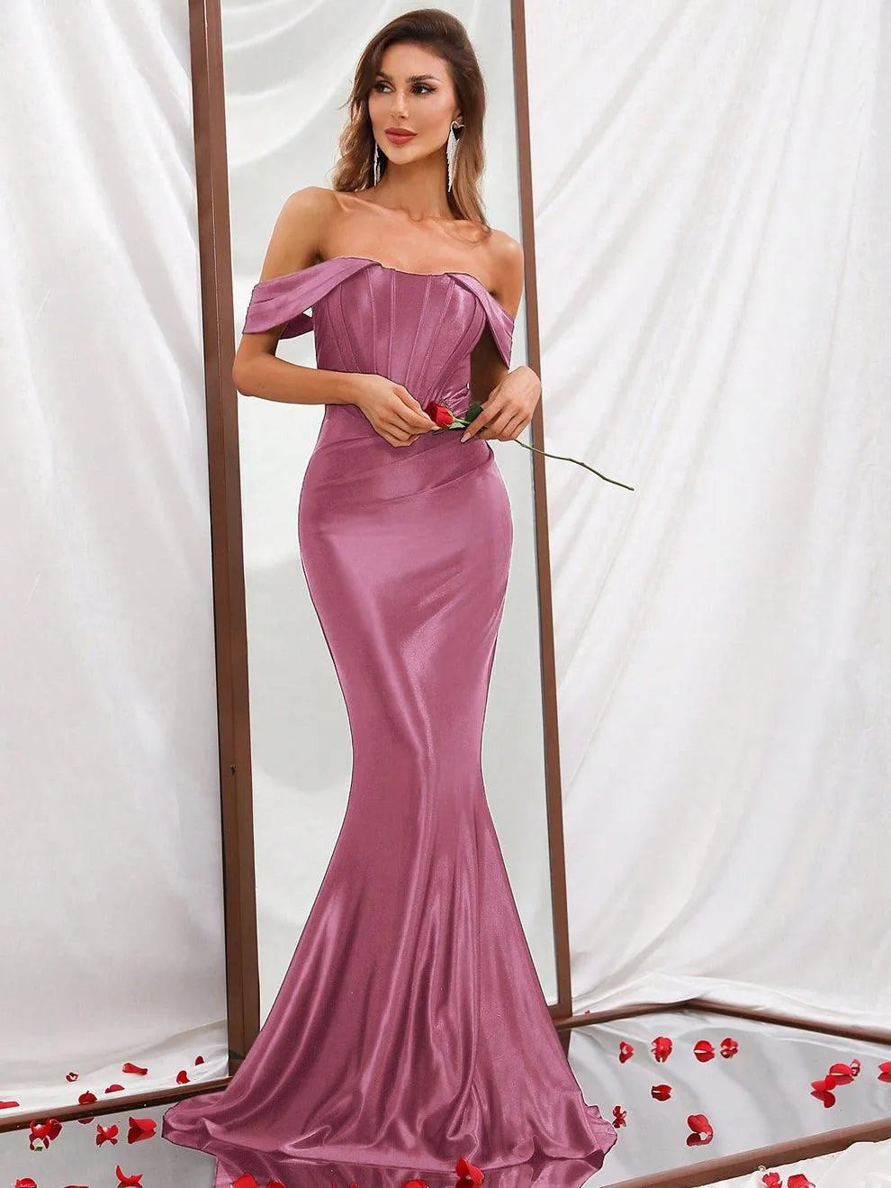 Off Shoulder Mermaid Hem Satin Prom Dress - Elonnashop