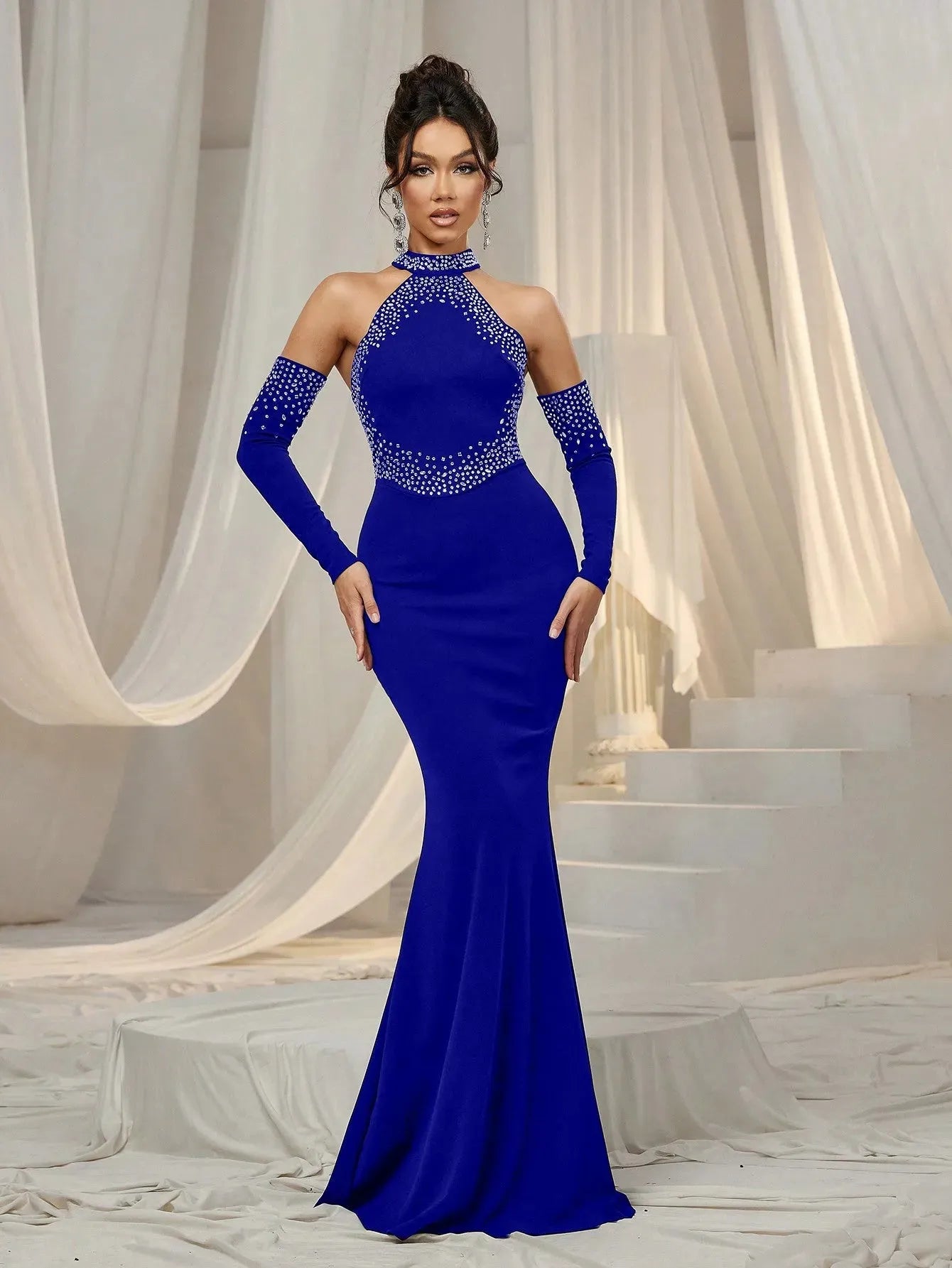 Elegant Rhinestone Detail Halter Neck Mermaid Hem Evening Dress