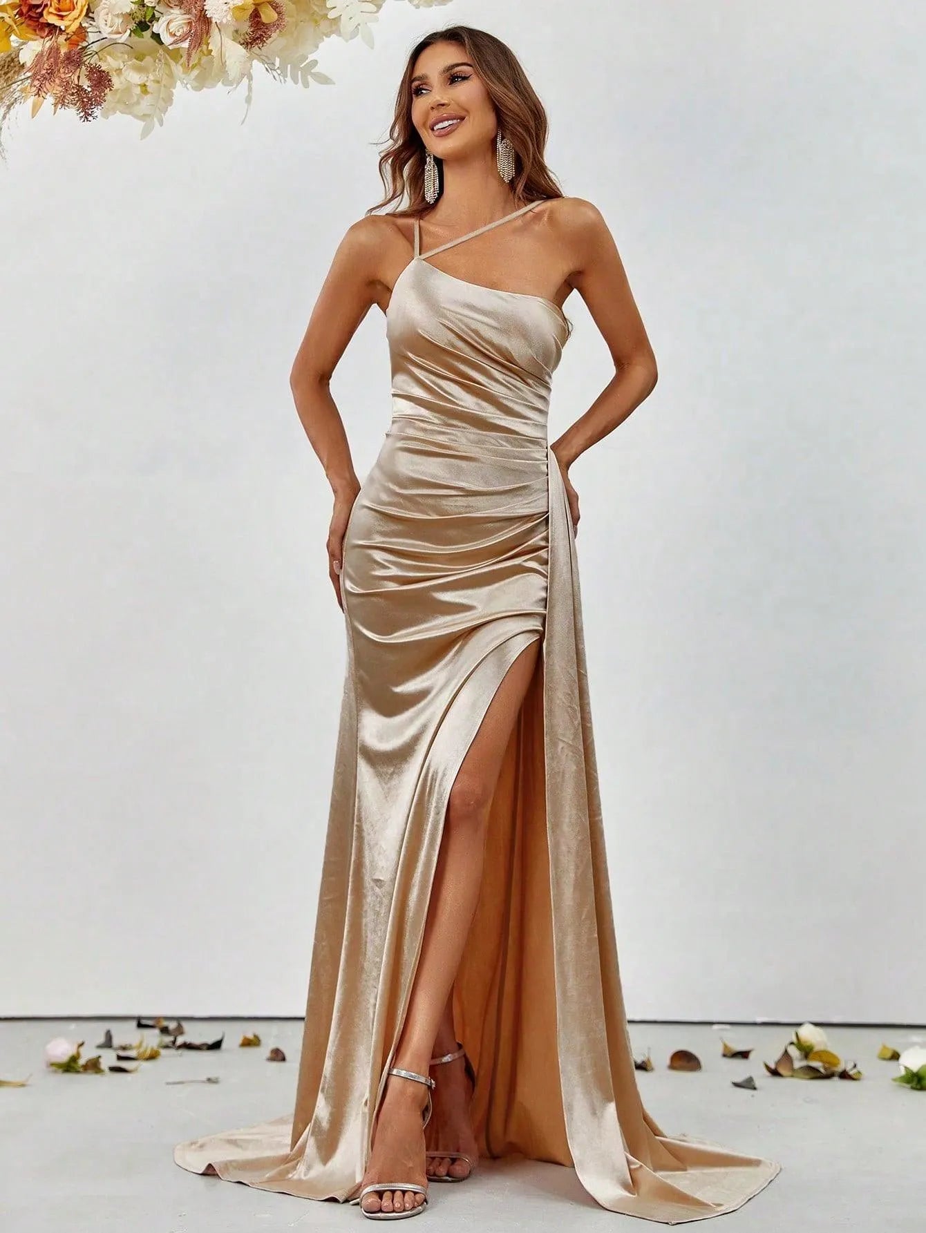 Sleek Mermaid Gown with Asymmetric Neckline - Elonnashop