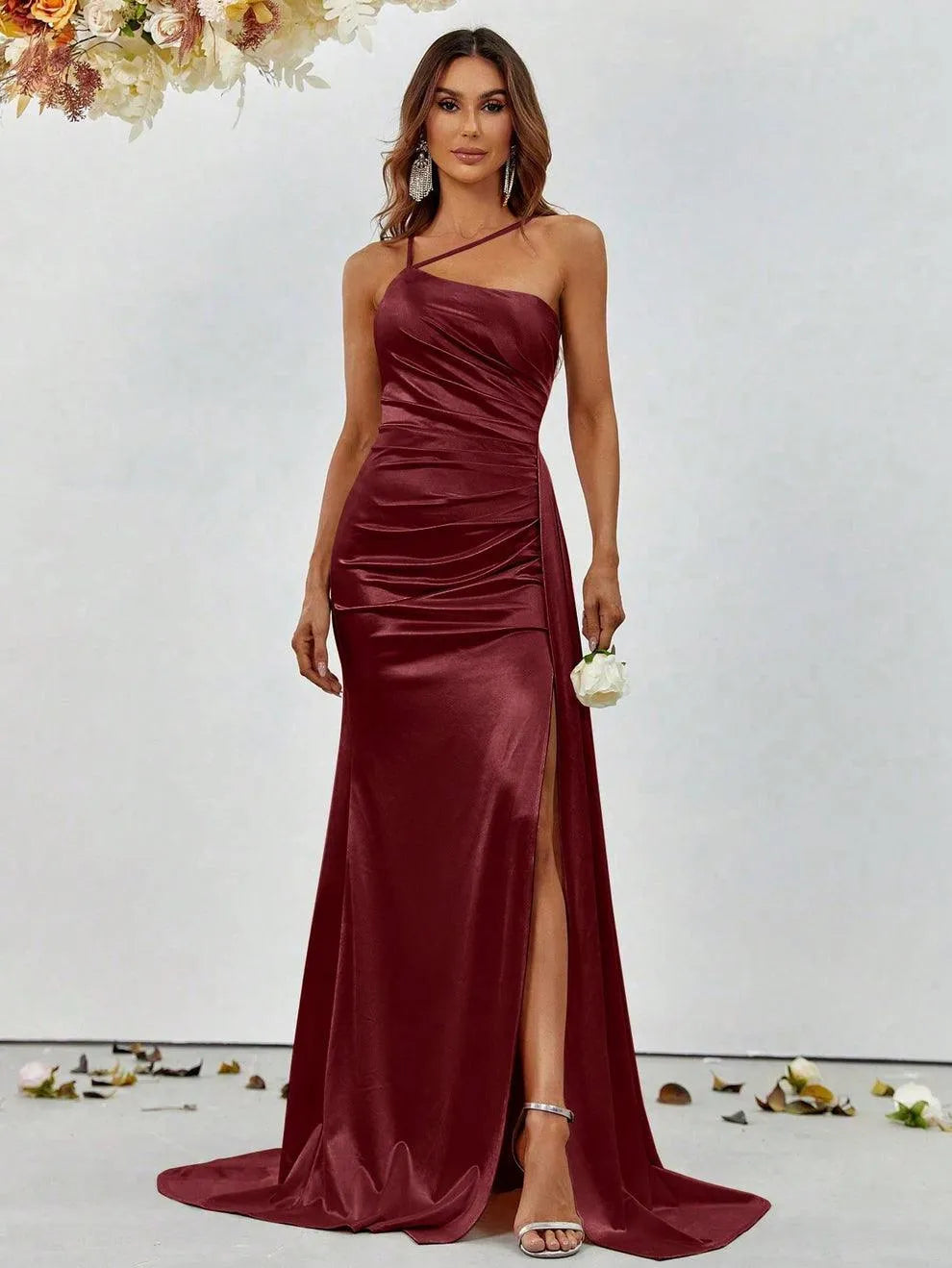 Sleek Mermaid Gown with Asymmetric Neckline - Elonnashop