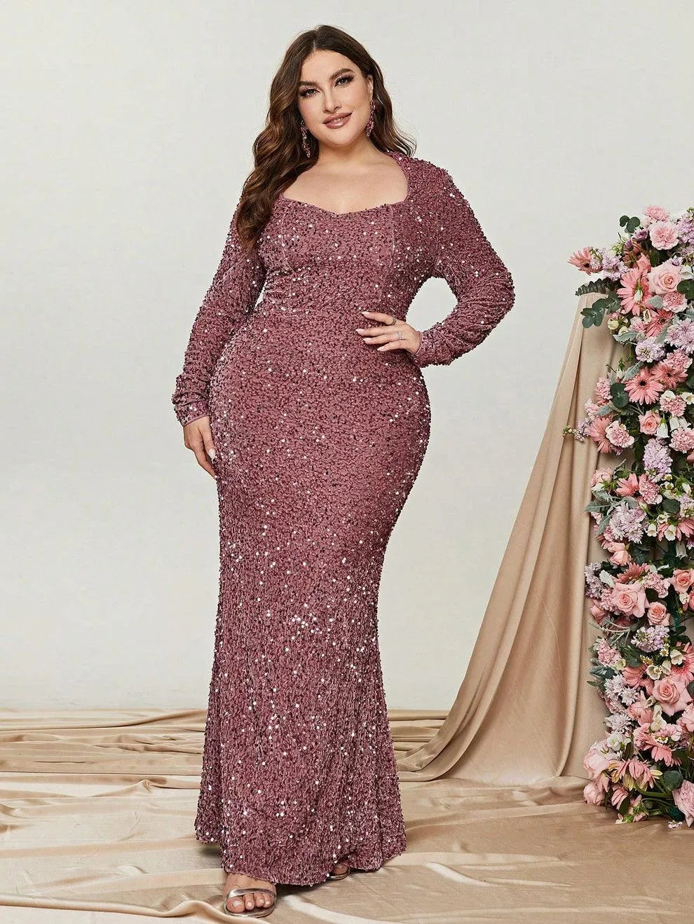 Plus Sweetheart Neck Long Sleeve Sequin Prom Dresses - Elonnashop